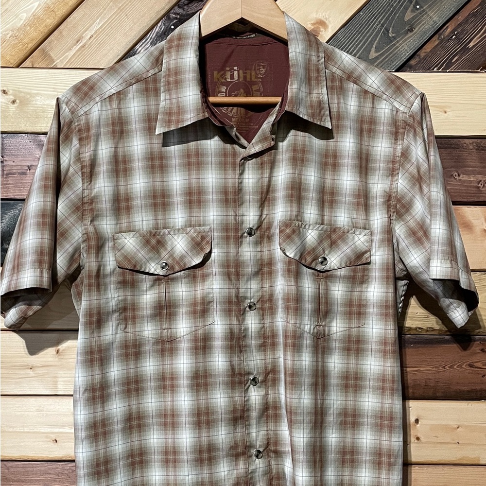 Men’s Medium Kuhl button down shirt